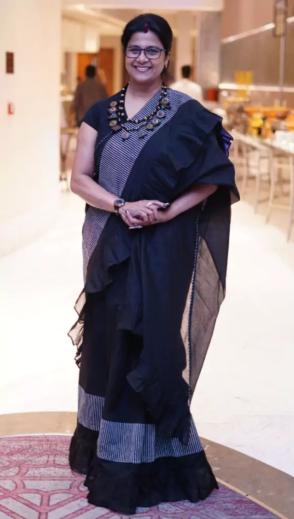 vijayala-mam-mirrors-owner