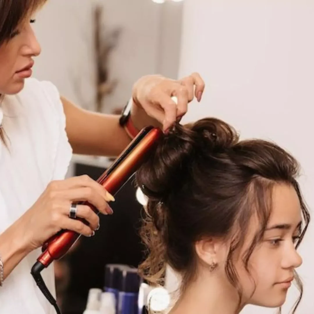beginners-hairdressing-foundation beginners-hairdressing-foundation